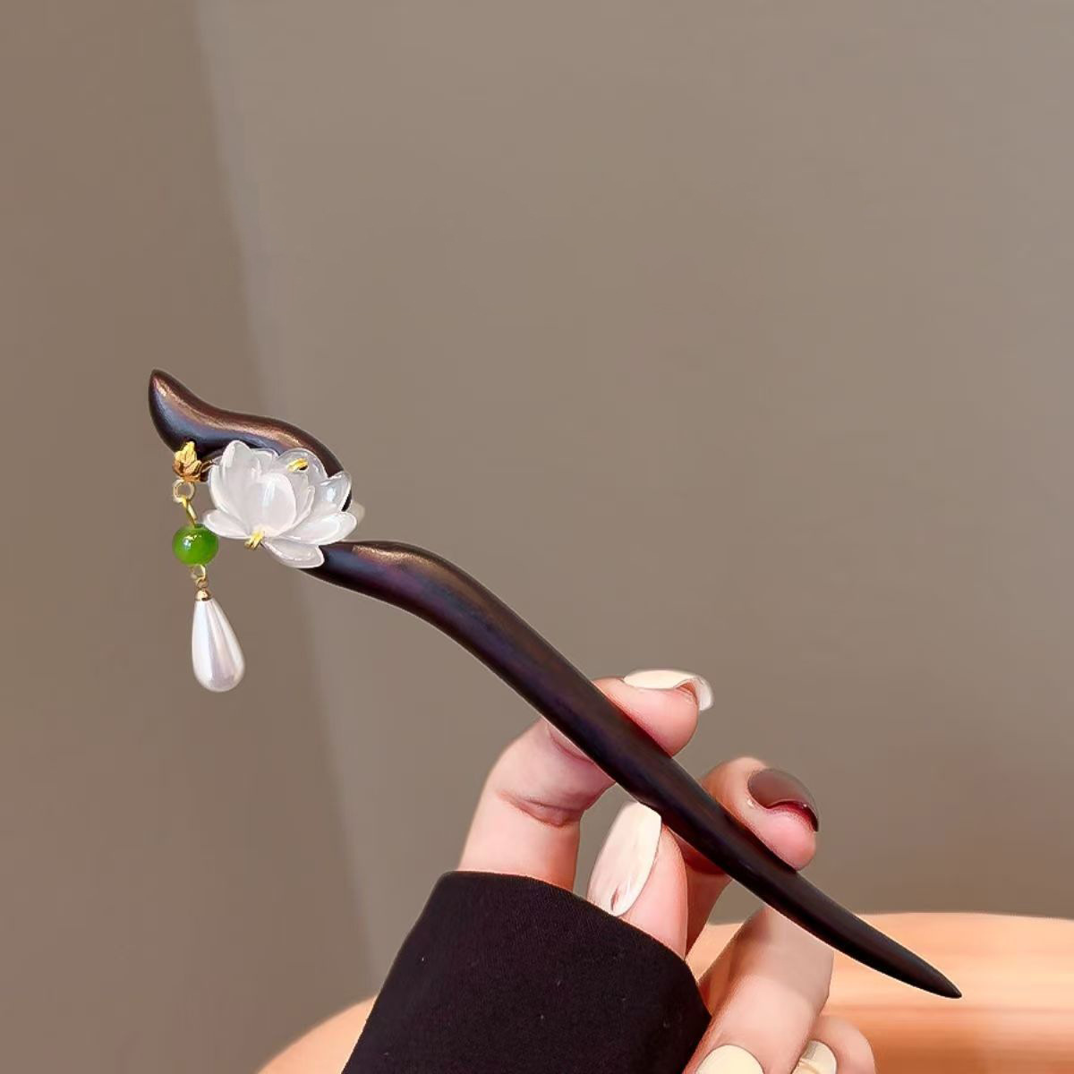 AliExpress White Lotus Wooden Hairpin with Fringe, view 3
