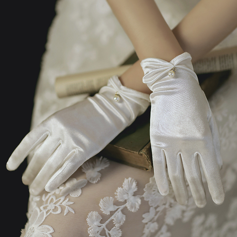 AliExpress White Satin Wedding Dress Gloves Short Elegant Petal Pearl Bow Mesh Bridal Gloves Versatile Photo Accessories Pearl Retro