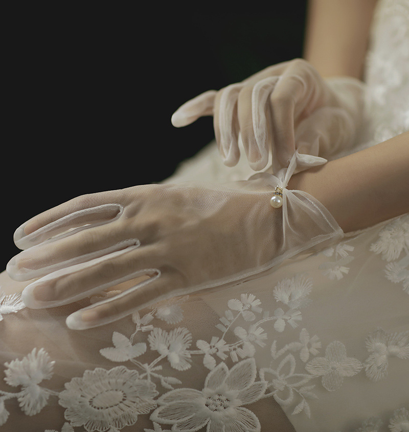AliExpress White Satin Wedding Dress Gloves Short Elegant Petal Pearl Bow Mesh Bridal Gloves Versatile Photo Accessories Pearl Retro, view 4