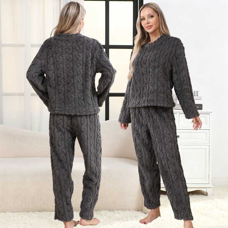 AliExpress Women's Autumn and Winter Thermal Pajamas Sets Coral Velvet Jacquard Warm Loungewear Female Soft Comfortable Thickened Sleepwear, view 4