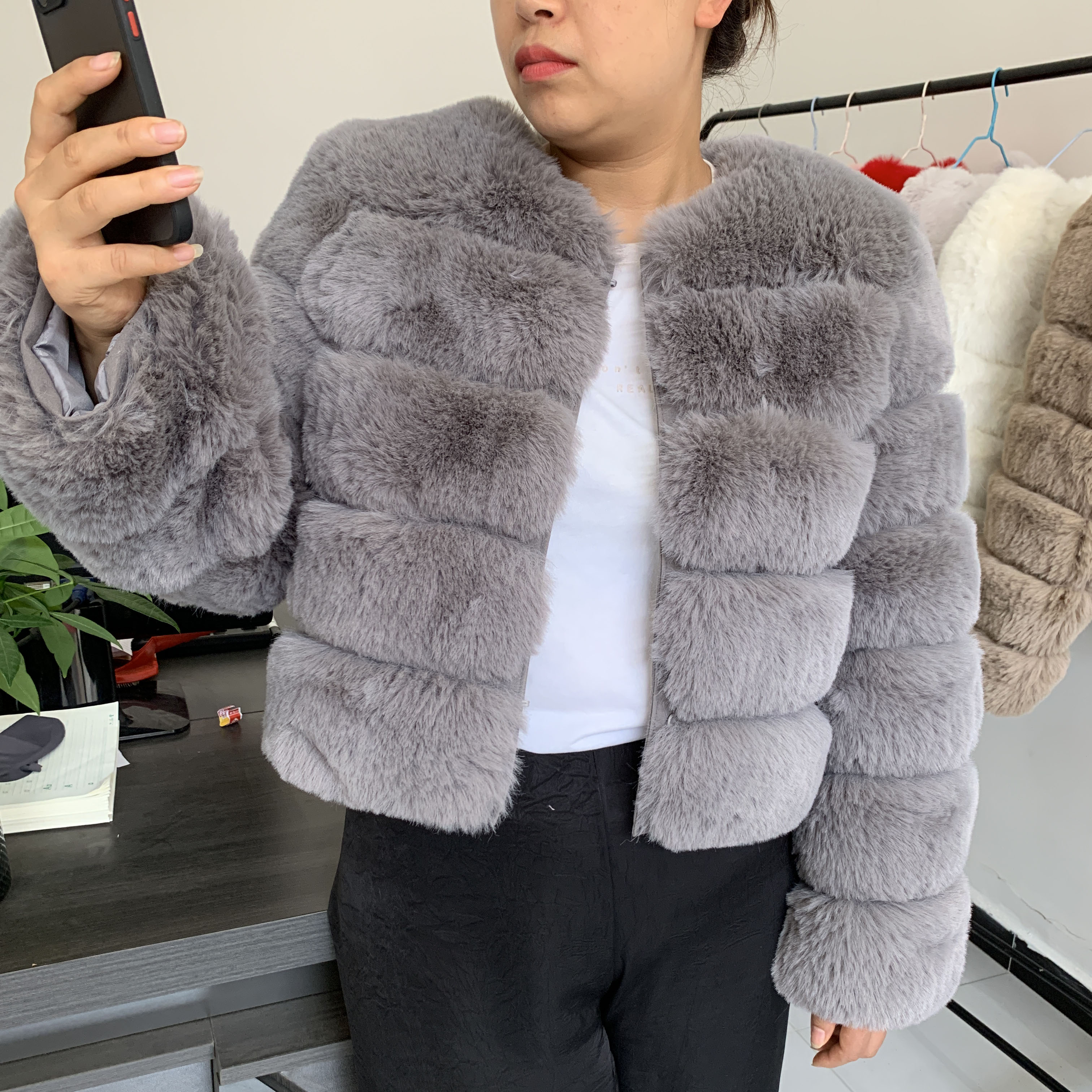 AliExpress Women's Fashion Faux Fur Coat Super Hot Autumn Winter Women Short Faux Fox Fur Fluffy Jacket High Quality 7XL Ladies Furry Coats, view 4