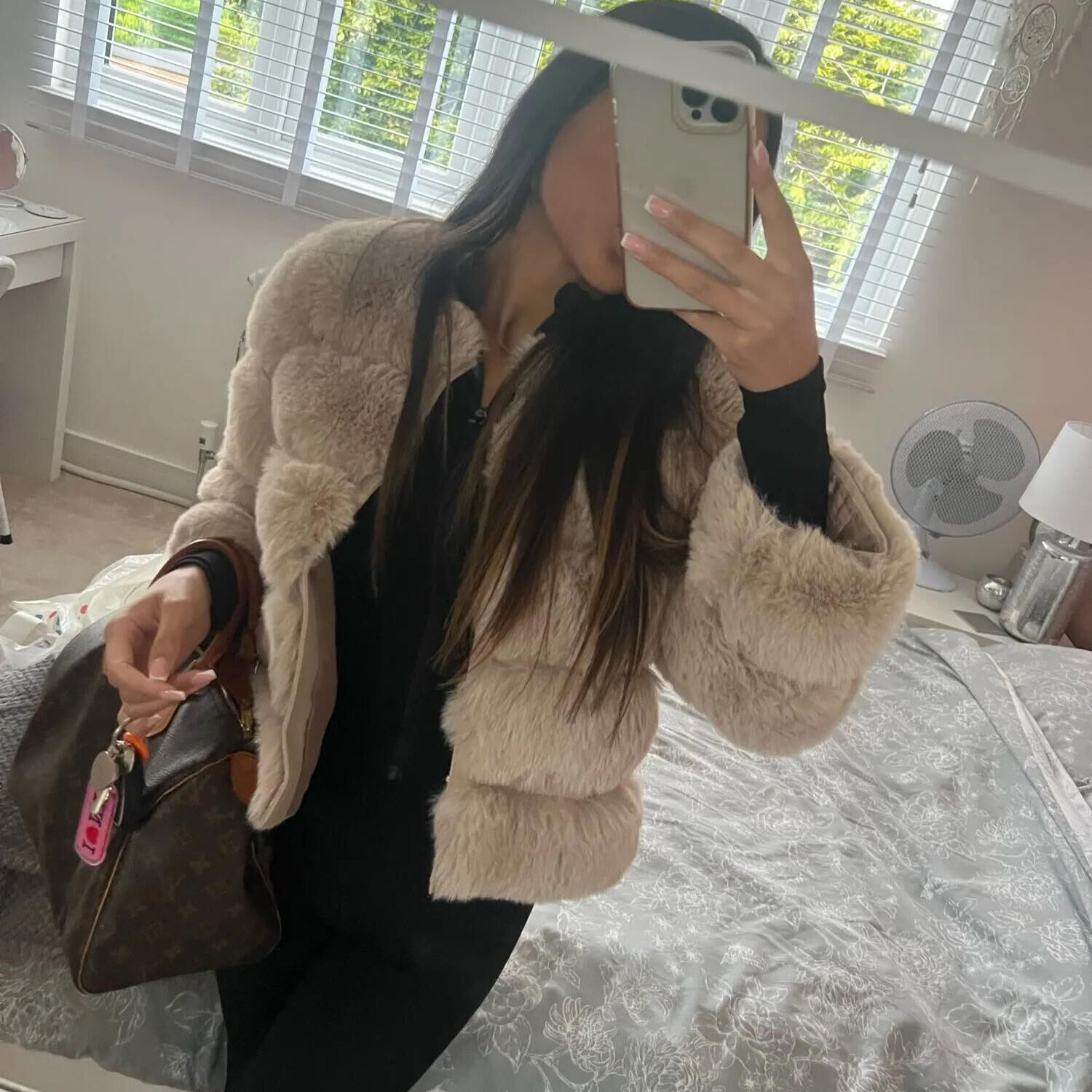 AliExpress Women's Fashion Faux Fur Coat Super Hot Autumn Winter Women Short Faux Fox Fur Fluffy Jacket High Quality 7XL Ladies Furry Coats, view 5