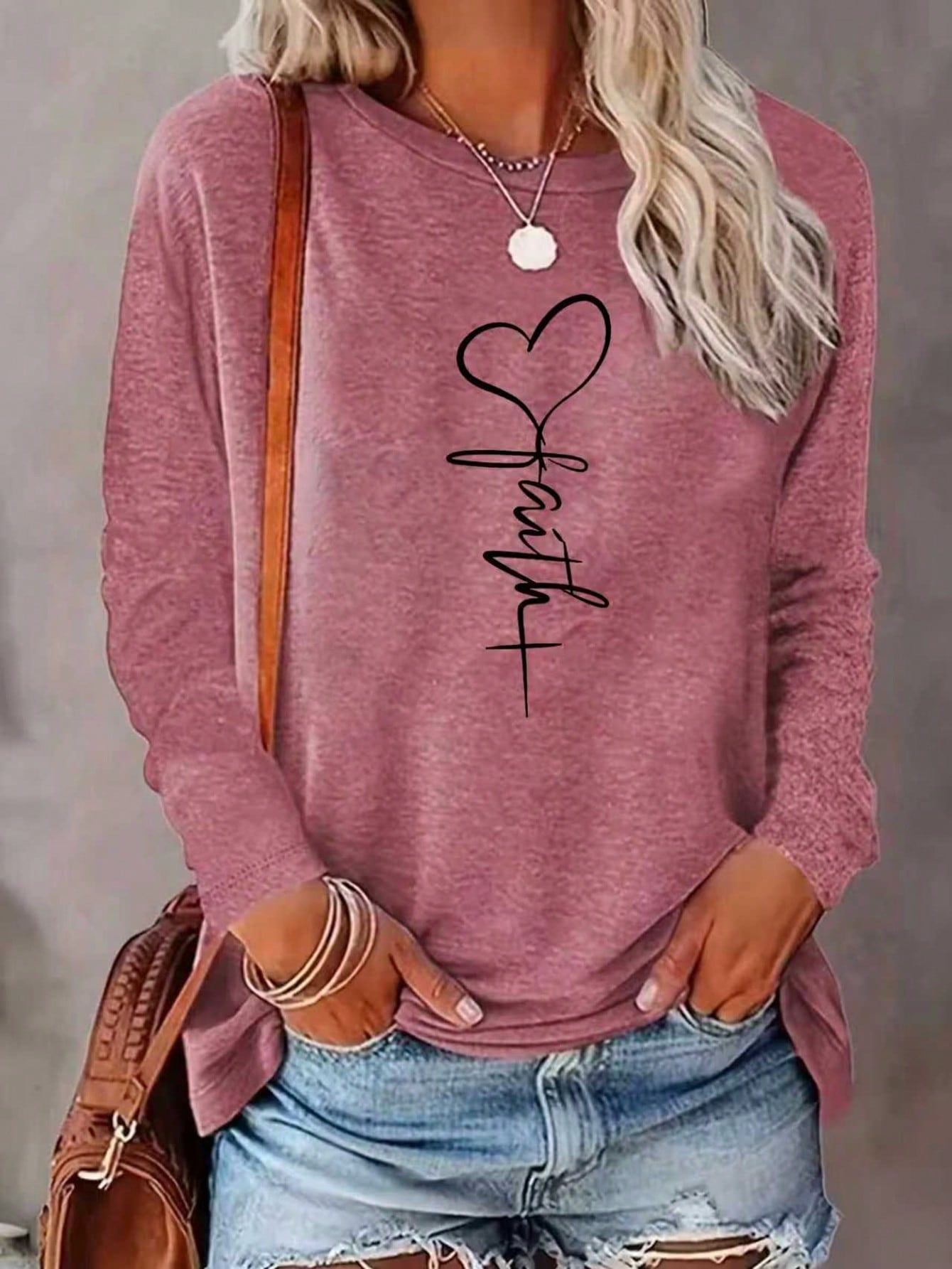 AliExpress Women's Long-Sleeved Loose Round-Neck Top Elegant Solid Color Polyester Knitted T-Shirt Autumn and Winter Fashion Heart Pattern