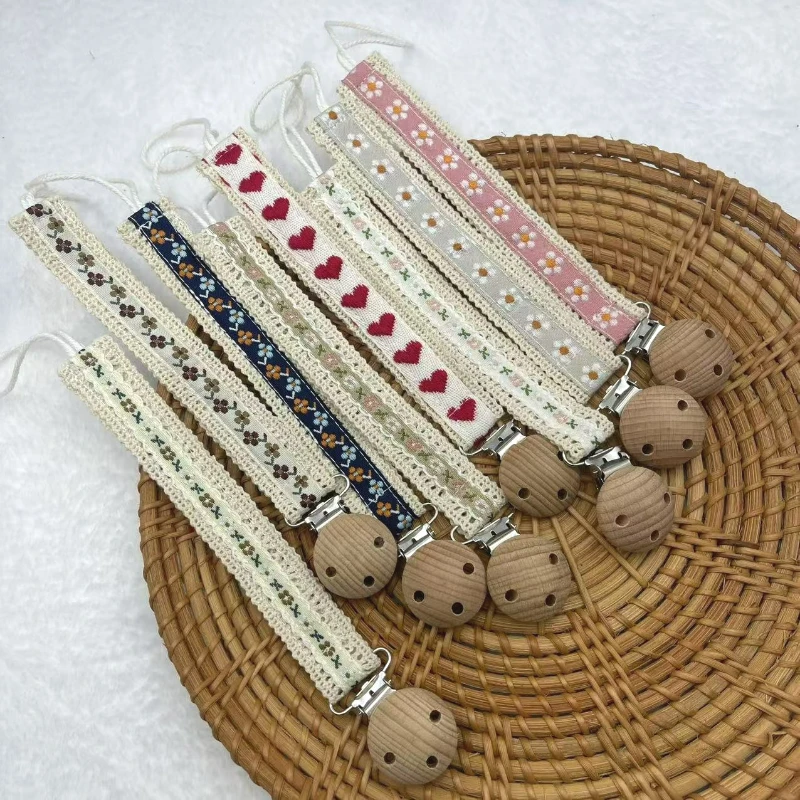 AliExpress Wooden Baby Pacifier Chain Cute Flower Print Dummy Nipple Holder Guard Teether Pendant Baby Accessories
