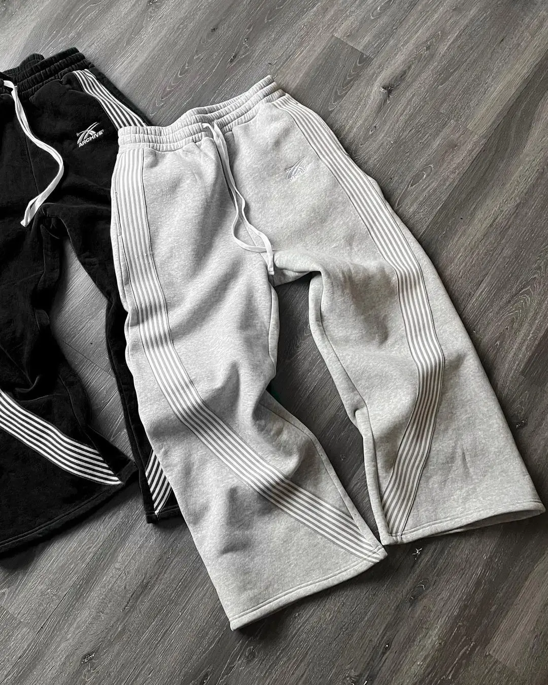 AliExpress Y2k Gray Casual Pants Vintage Functional Tactical Men's Women's Premium Jogging Wide Leg Pants Drawstring Streetwear Sweatpants, view 5