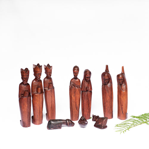 Amaka Africa Hand-carved Teak 10 Piece Nativity