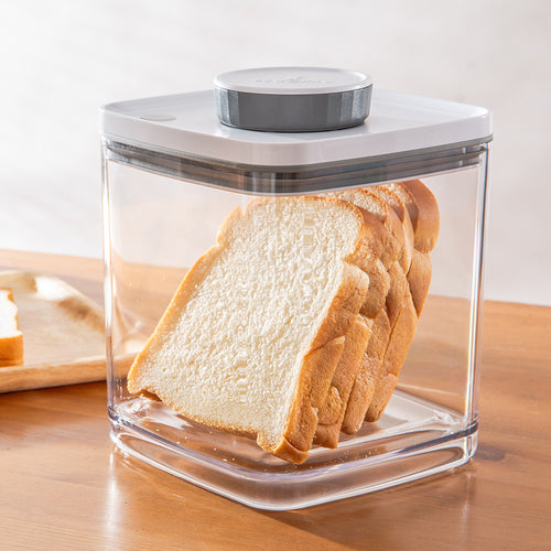 ANKOMN Bread under Vacuum Anti-Staling | Turn-n-Seal