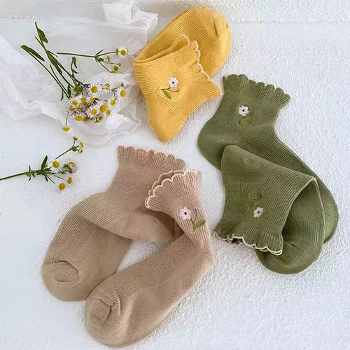 Boogzel Apparel Cottage Flower Embroidery Socks