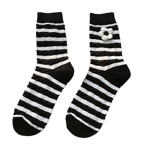 Boogzel Apparel Grunge Aesthetic Flower Socks
