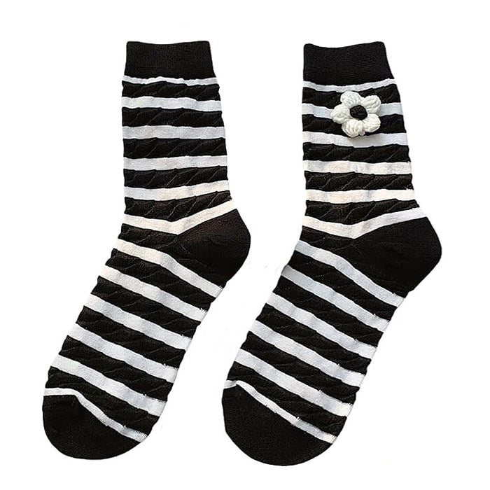 Boogzel Apparel Grunge Aesthetic Flower Socks