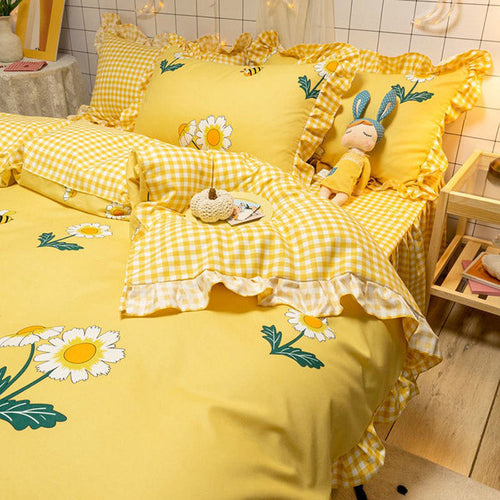 Boogzel Apparel Honey Bee Aesthetic Bedding Set