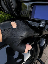 Castlebeard Fingerless Deerskin Gloves, view 2