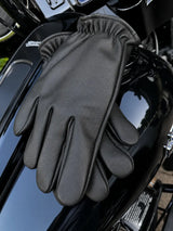 Castlebeard Short Wrist Touchscreen Deerskin Gloves, view 2