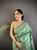 Dista Elora Aqua Green Soft Silk Geometric Zari Woven Patola Saree, view 4