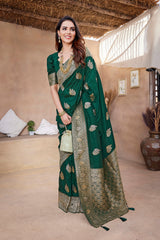 Dista Elora Dark Green Butta Zari Jacquard Silk Blend Paithani Saree, view 4