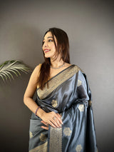 Dista Elora Grey Cotton Silk Floral Jacquard Zari Woven Banarasi Saree, view 5