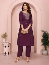 Dista Elora Magenta Roman Floral Embroidery Straight Notch Neck Kurta Set, view 3