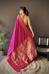 Dista Elora Rani Pink Soft Lichi Silk Jacquard Butti Zari Weaving Paithani Saree, view 5