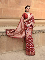 Dista Elora Red Linen Zig Zag Ikat Wedding wear Designer Saree, view 4