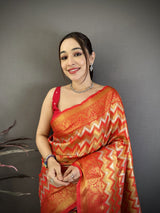 Dista Elora Red Soft Silk Zig Zag Leheriya Zari Weaving Saree, view 4