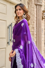 Dista Elora Violet Shimmer Chiffon Geometric Embroidery Work Bollywood Saree, view 4
