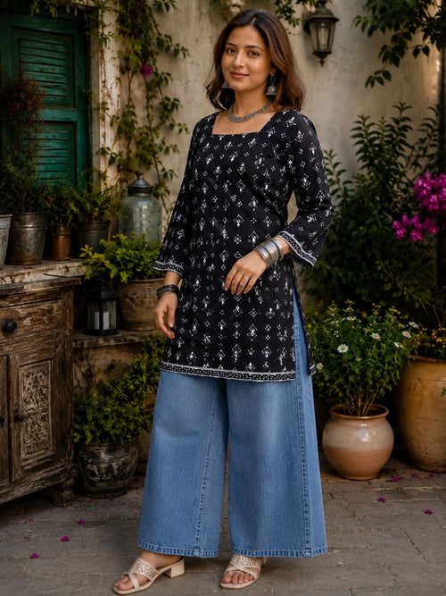 Dista Myshka Women Black & White Floral Printed Full Sleeves Cotton Kurti with Lace Detail