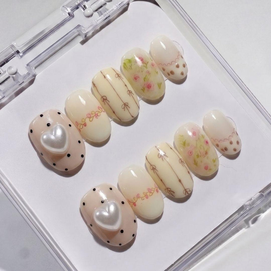 EyeCandys Little Bea Press-On Nails