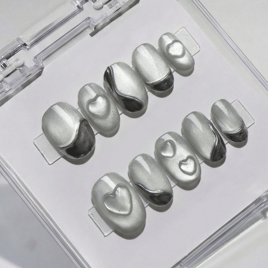 EyeCandys Soft Signals Press-On Nails