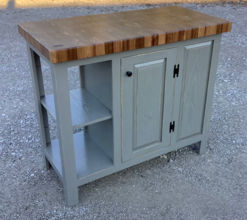 Foxcreek Baskets Farmhouse Island-Farmhouse 22x44 Black Walnut end grain butcher block