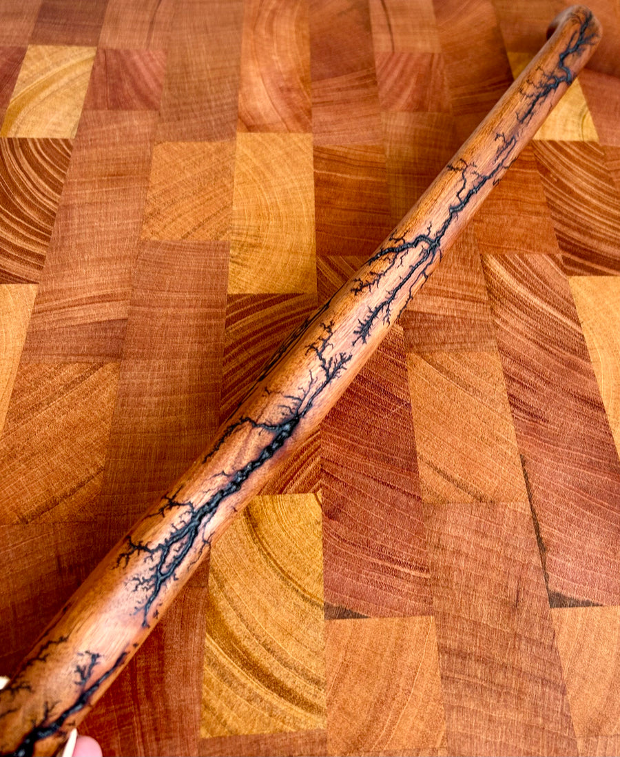 Foxcreek Baskets Ultimate Sourdough Bread /Brisket Mahogany Fractal Burnt Bow Knife