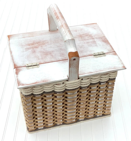Foxcreek Baskets Lidded Picnic Basket Large-Cottage Grey