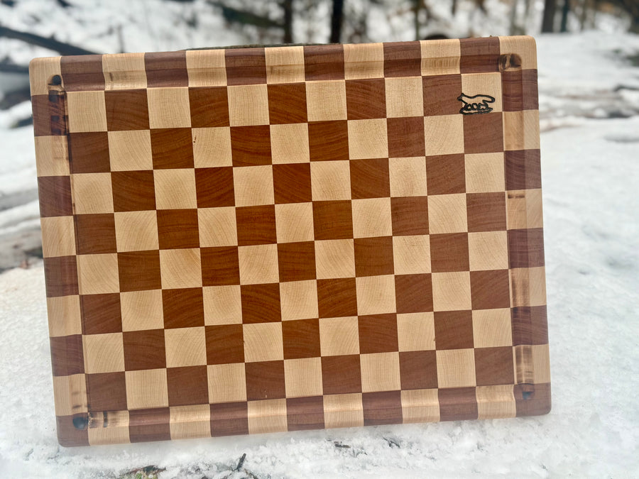 Foxcreek Baskets Cutting board---maple/mahogany end grain