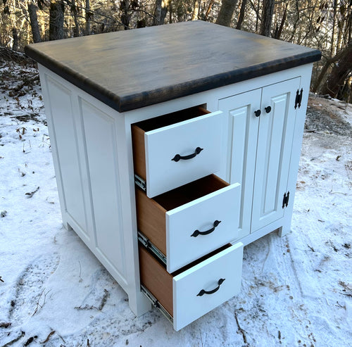 Foxcreek Baskets Farmhouse Island Drawers Galore 30x36
