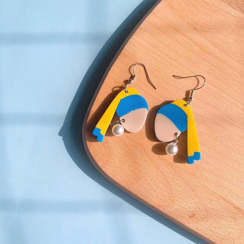 Galartsy Girl with a pearl vector earrings
