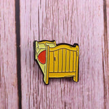 Galartsy Van Gogh bed pin badge, view 2