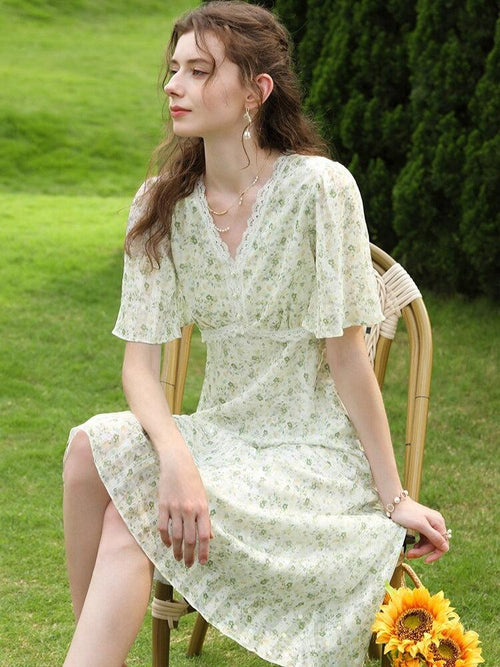 Litlookz Studio Cottagecore Floral Midi Dress
