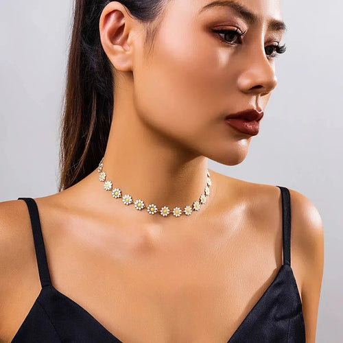 Litlookz Studio Daisy Choker Necklace