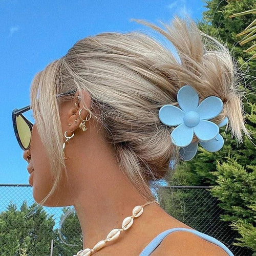 Litlookz Studio Flower Shaped Hair Clip