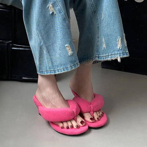 Litlookz Studio Fluffy Flip Flops