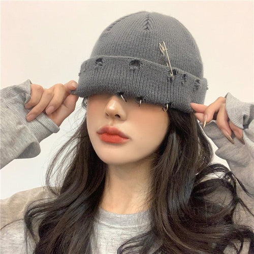Litlookz Studio Grunge Distressed Beanie