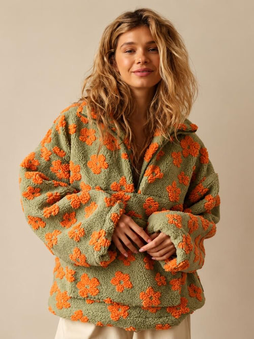Litlookz Studio Lazy Daisy Pullover