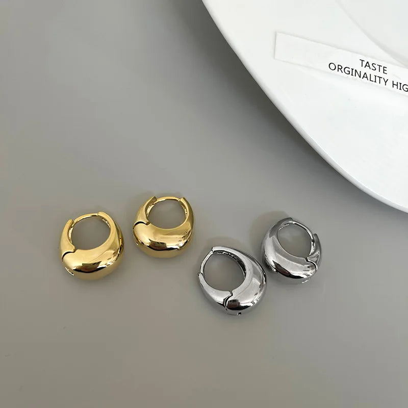 Litlookz Studio Minimal Round Earrings