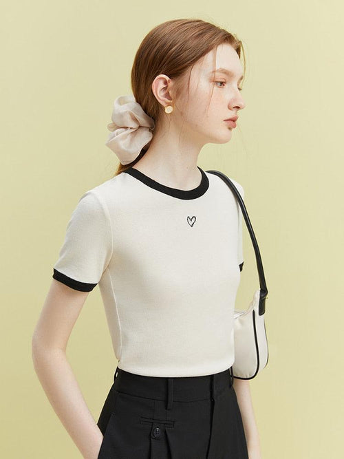 Litlookz Studio Soft Girl Minimal Heart Tee