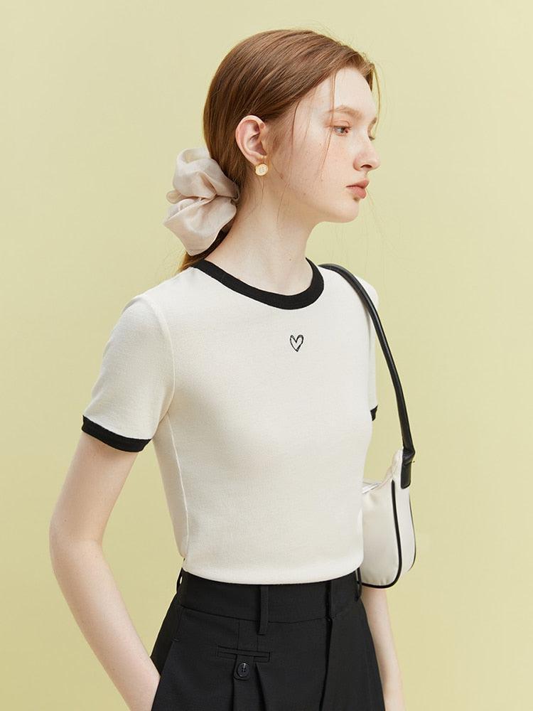 Litlookz Studio Soft Girl Minimal Heart Tee