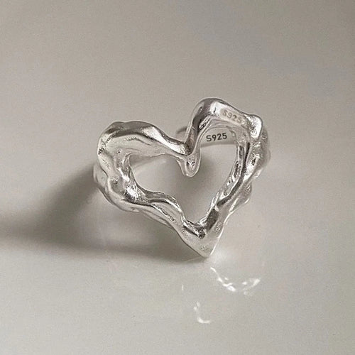 Litlookz Studio Wavy Heart Silver Ring