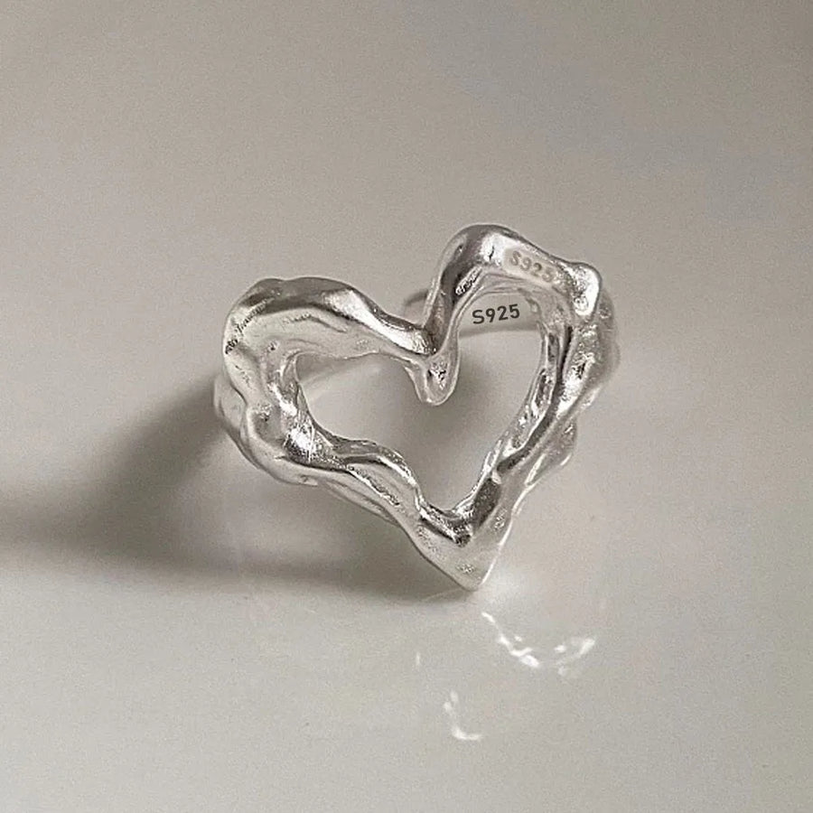 Litlookz Studio Wavy Heart Silver Ring