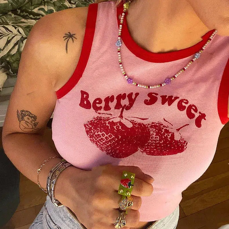 Litlookz Studio Y2K Berry Sweet Crop Top