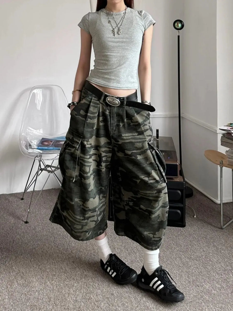 Litlookz Studio Y2K Camo Cargo Jorts