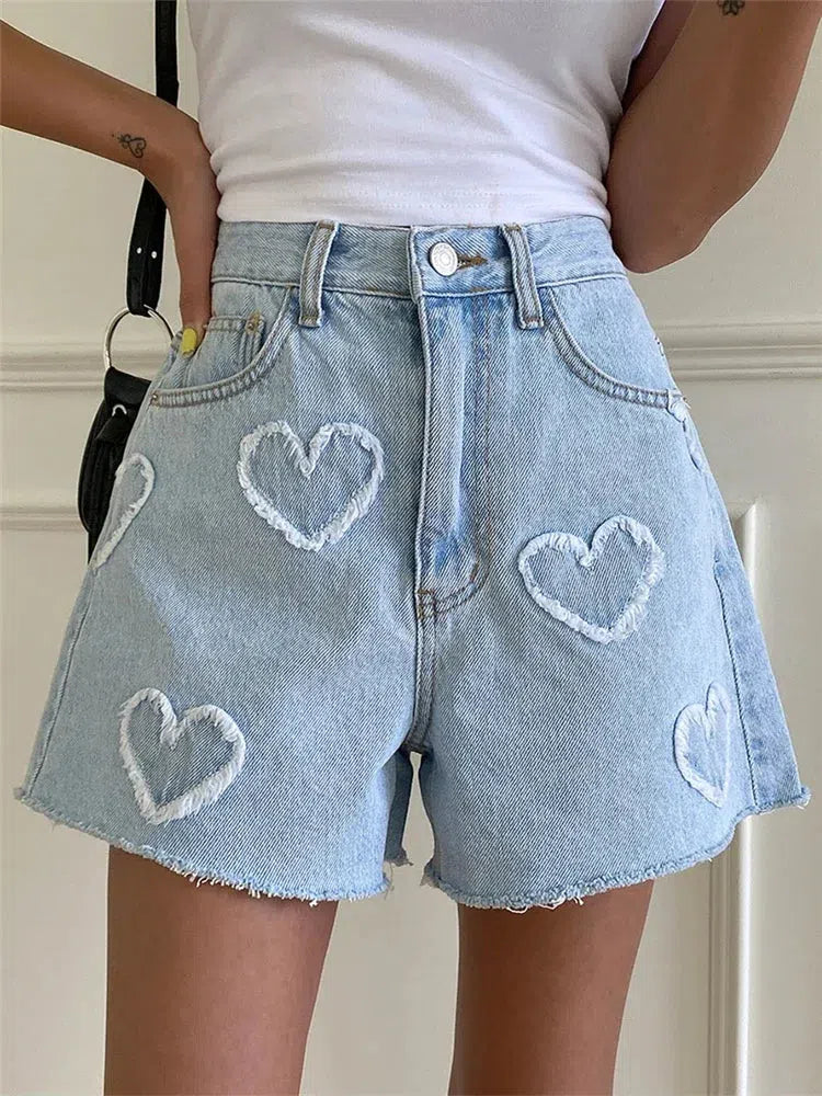 Litlookz Studio Y2K Heart Patch Denim Shorts