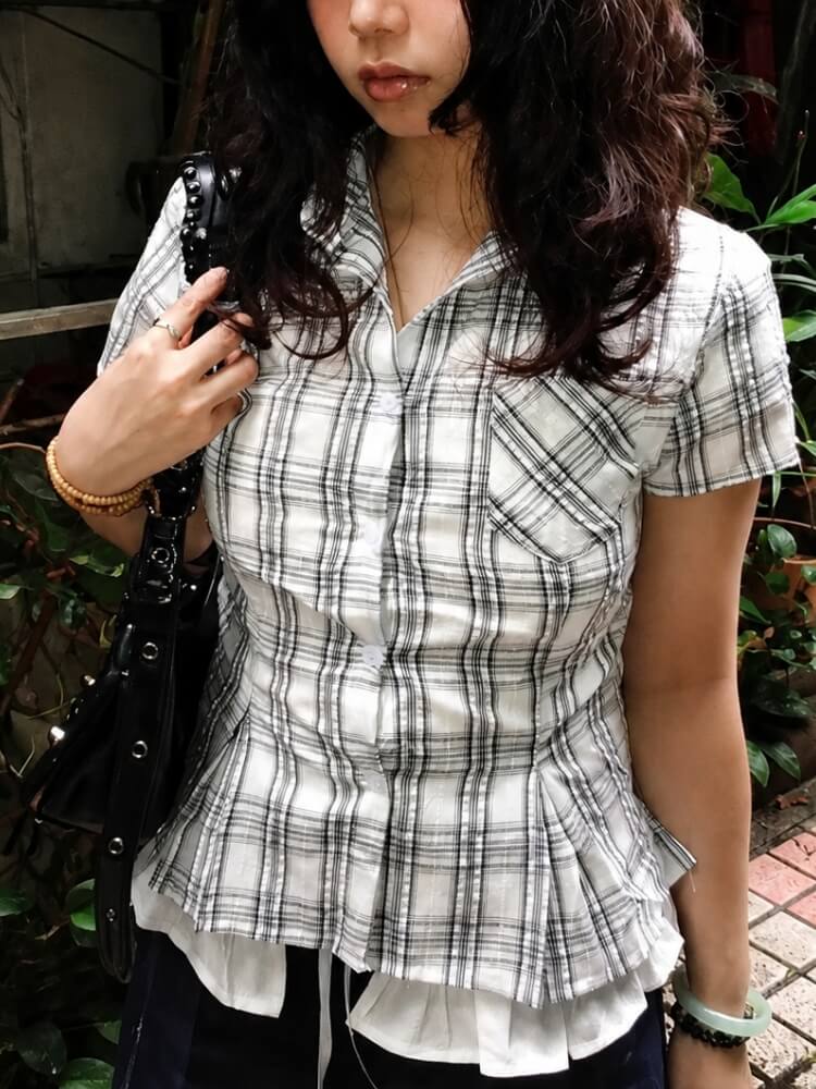 Litlookz Studio Y2K Plaid Fitted Shirt